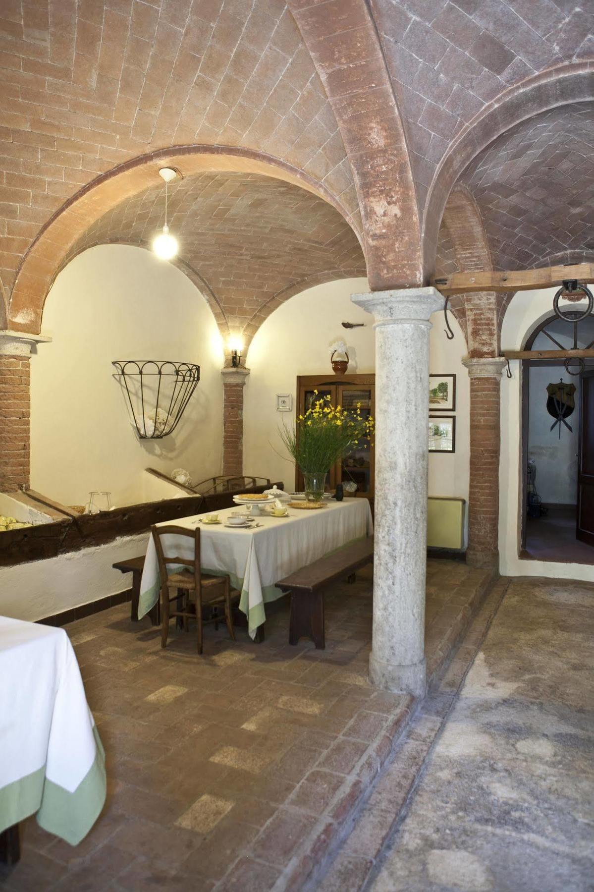 Agriturismo Tenuta Armaiolo Rapolano Terme Bagian luar foto