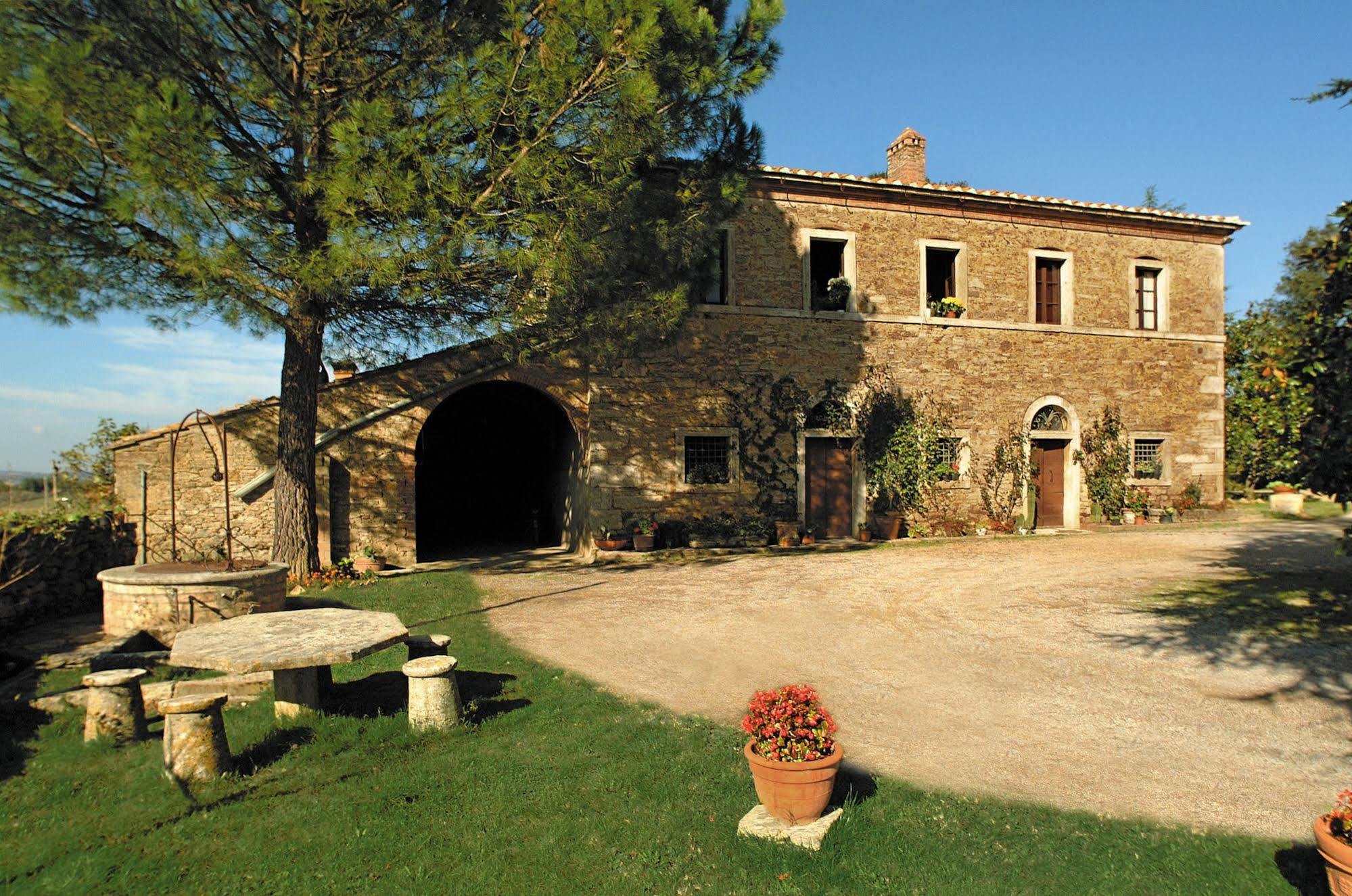 Agriturismo Tenuta Armaiolo Rapolano Terme Bagian luar foto